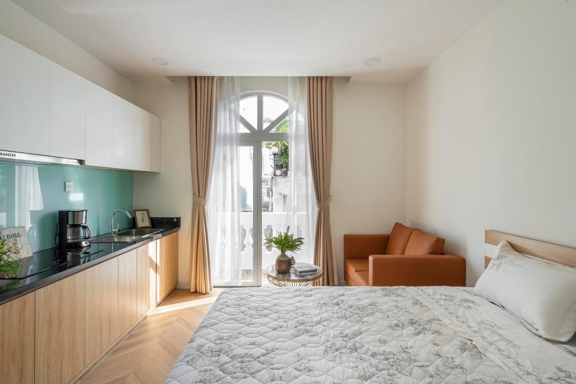 B&o - 40m Large Room, Full Amenity, Peaceful Hanoi