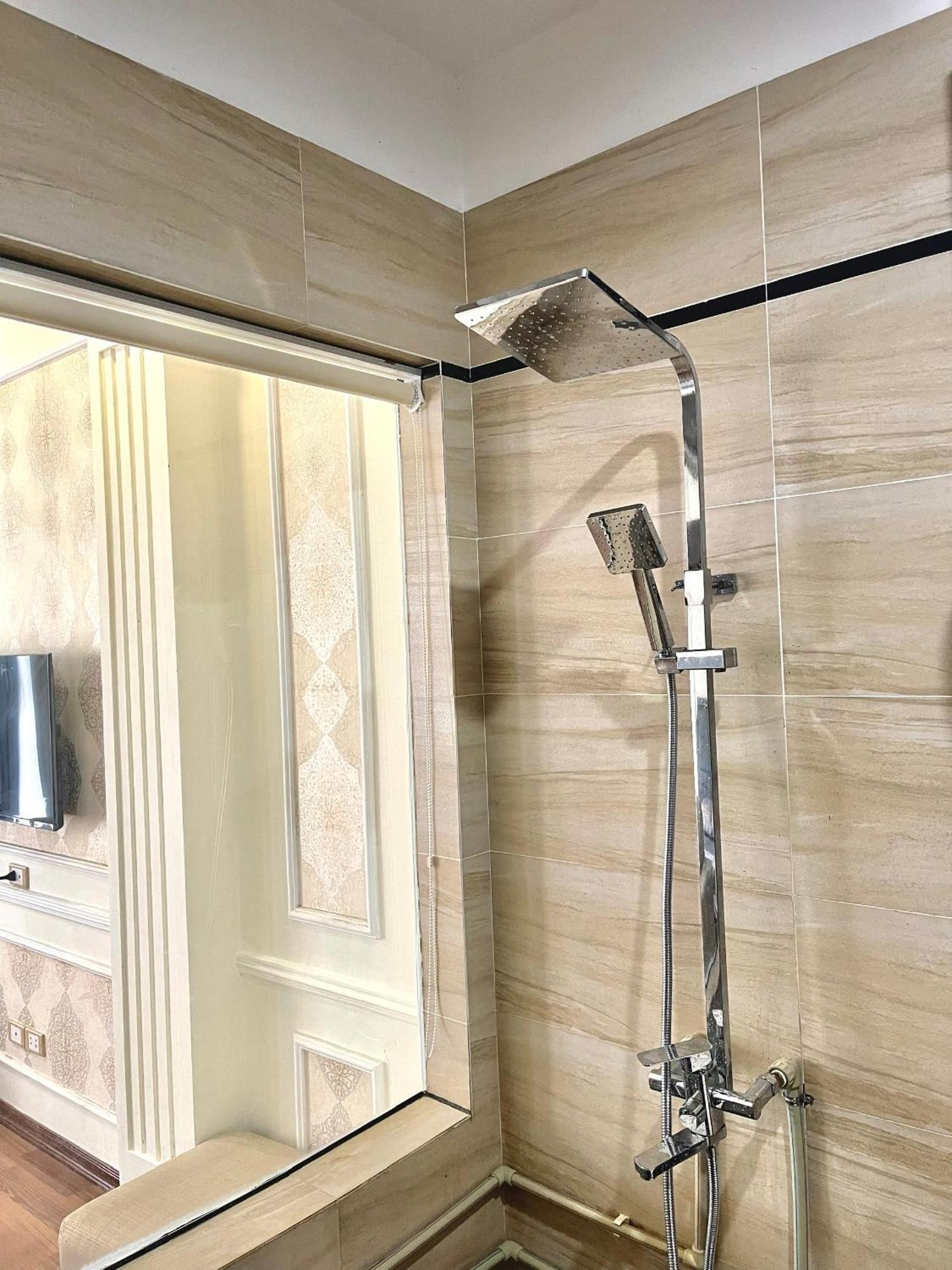 B&o - 40m Large Room, Full Amenity, Peaceful * Hanoi