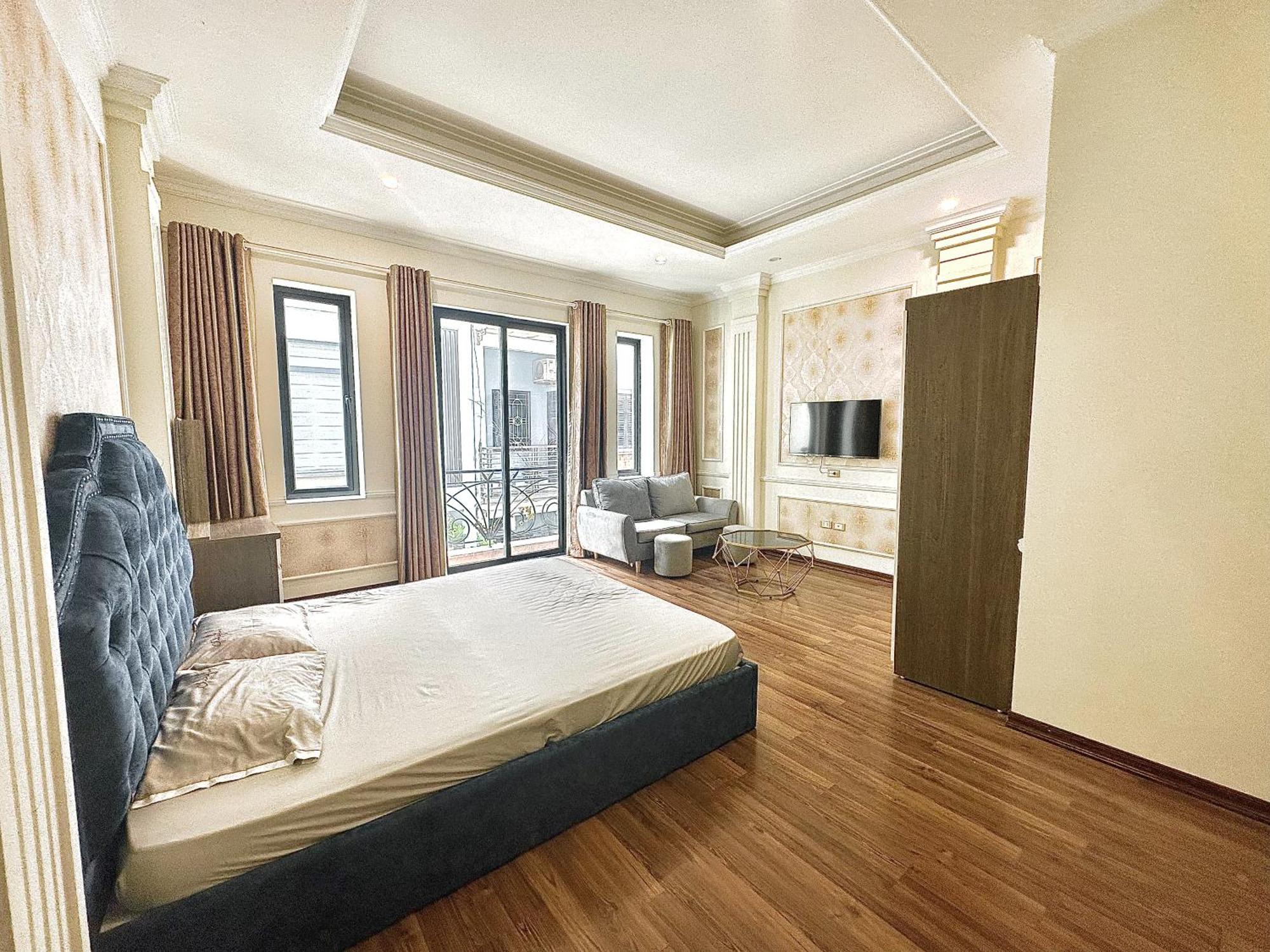 B&o - 40m Large Room, Full Amenity, Peaceful Apartment Hanoi
